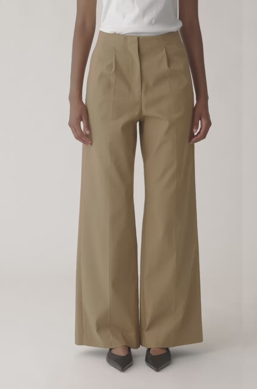 Refined Sateen Wide Leg Cotton Trouser
